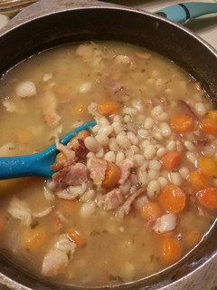 A picture of Navy Bean & Bacon Soup.