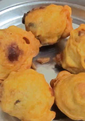 A picture of Bonda.