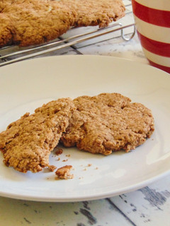 A picture of Healthy Peanut Butter Cookies.