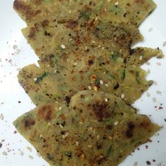 Zucchini and Avacado (no water) Paratha A picture of Zucchini and Avacado (no water) Paratha.