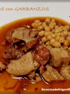 Una foto de Callos con Garbanzos
