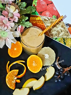 A picture of Mix fruit fresh juice.