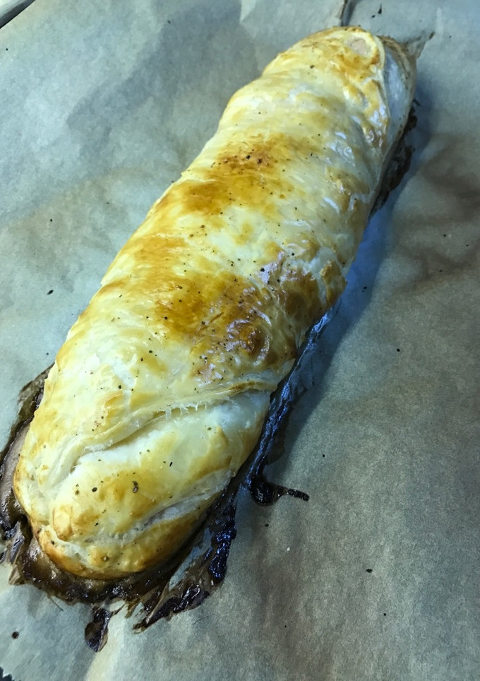 Una foto de Rollo de Hojaldre de salmón y queso