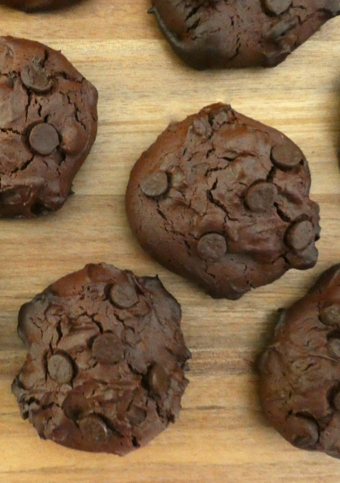 Una foto de Cookies doble chocolate