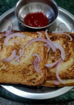 पनीर सैंडविच (paneer sandwich recipe in Hindi) रेसिपी मुख्य फोटो
