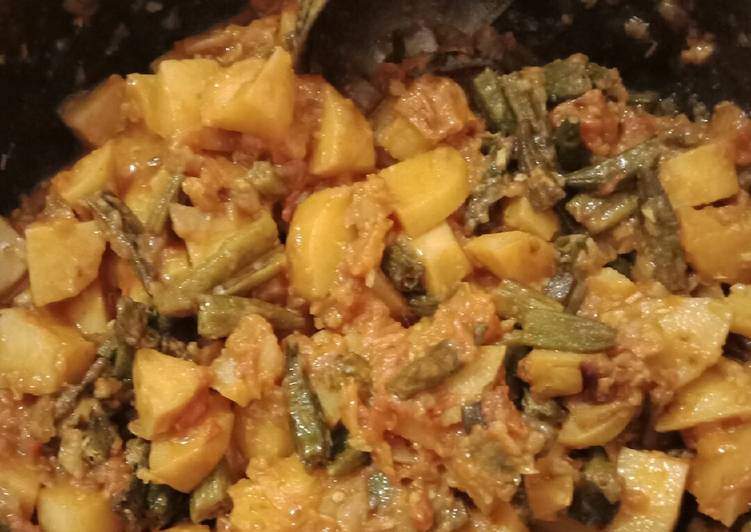 Recipe of Speedy Alu bhindi ki sabzi