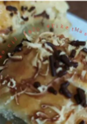 Foto resep Bolen pisang keju meises yummy..😍😋 #TiketMasukGoldenApron3