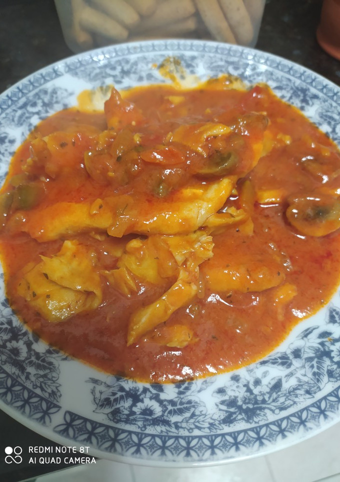 Una foto de Merluza en salsa de tomate