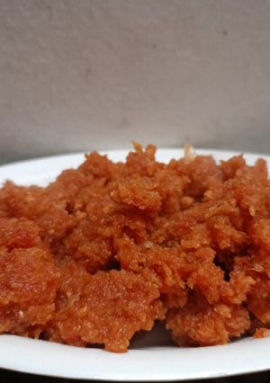 A picture of Gajar ka halwa in mixer jar.