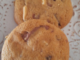 Soft cookies με τρεις σοκολάτες 🍪🍫