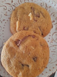 Φωτογραφία της συνταγής Soft cookies με τρεις σοκολάτες 🍪🍫