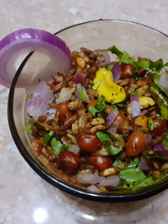 போகா சிடுவா (Red poha chivda recipe in tamil) செய்முறை முக்கிய புகைப்படம்