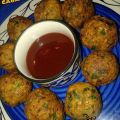 A picture of Cabbage and spinach ball.