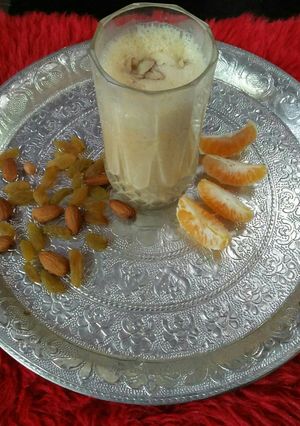A picture of Orange lassi.