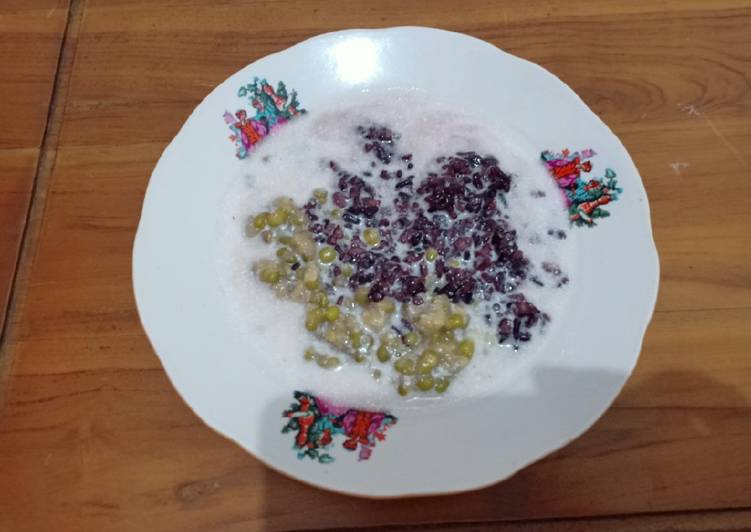 Bubur kacang hijau ketan hitam