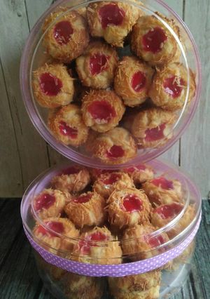 Foto resep Strawberry Thumbprint Cookies