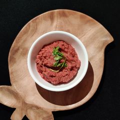 A picture of Beetroot chana chutney.