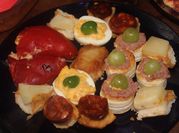 Una foto de restos de atun
