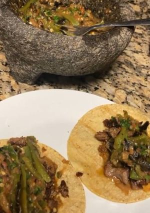 Una foto de Salsa molcajete para esos taquitos o desayuno 🤗😋