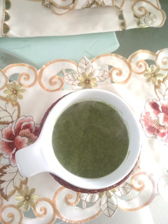 Una foto de Crema de espinacas y pollo
