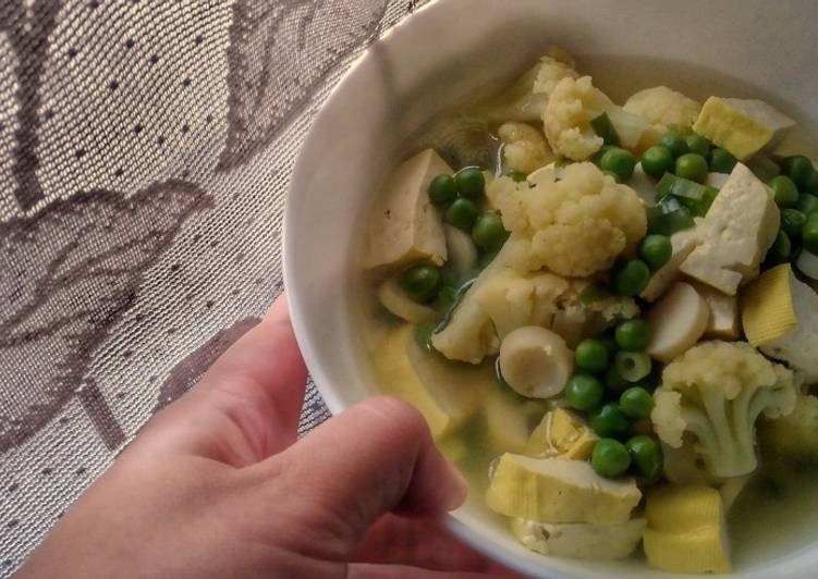 Recipe of Speedy Cauliflower Peas Soup