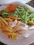 Crema de verduras y pollo con salsa suprema en Thermomix