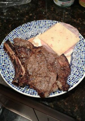 A picture of Squirrel's grilled ribeye steak.