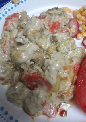 A picture of Chicken Alfredo.
