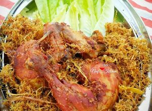 Foto resep Ayam Goreng Lengkuas & Sambal Trasi Tomat Goreng