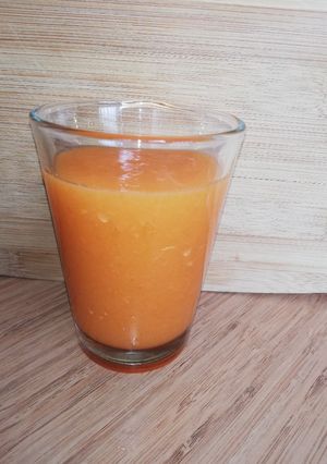 Sárgarépás almás ital recept fotója