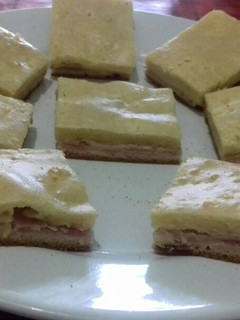 Una foto de Torta de fiambre y queso