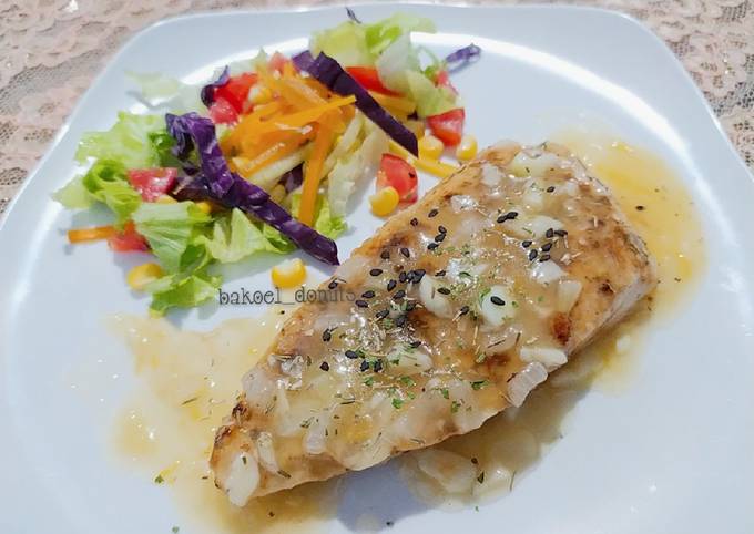 Cara Memasak Panseared Chicken with Salad &amp; Lemon Sauce Yang Enak