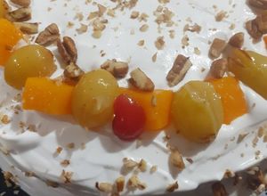 Una foto de Pastel tres leches muy jugoso