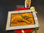 Une photo de sauce cacahuète