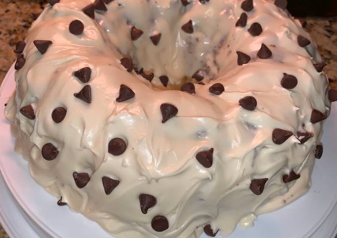 How to Make Homemade Milk Chocolate Cake with Cream Cheese Icing