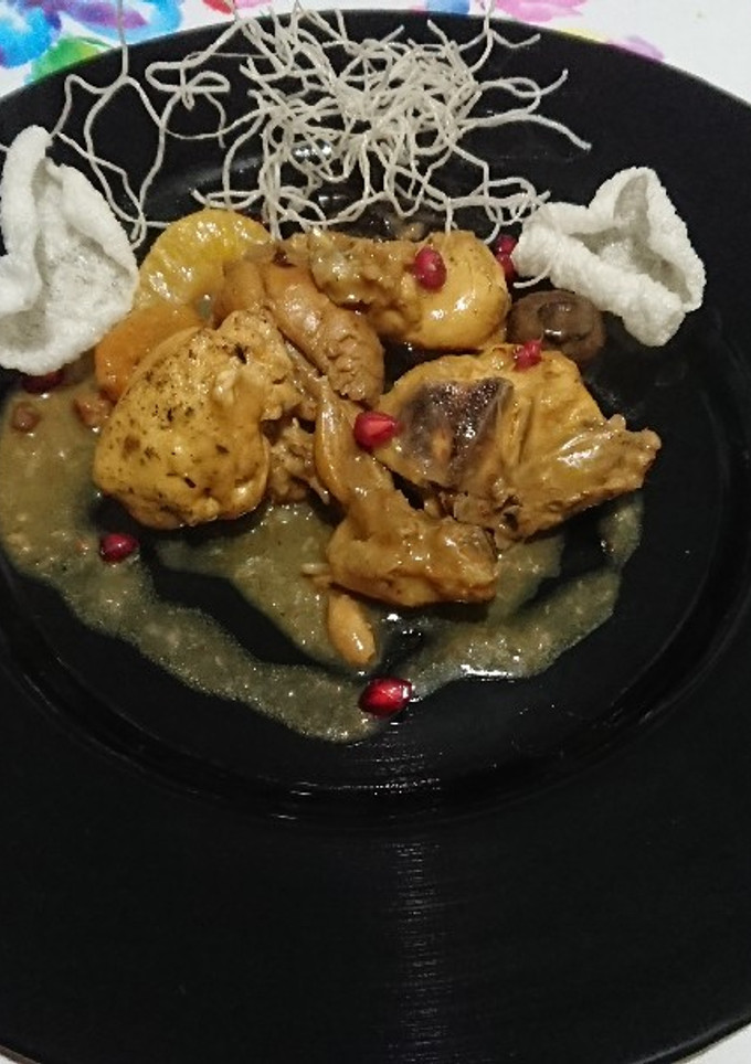 Una foto de Pollo a la Naranja y Granada