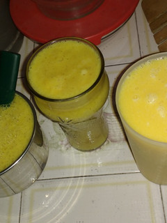 Una foto de Jugo de Papaya con leche 🥛y chía