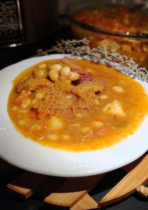 Una foto de Potaje de Alubias con Callos a la Cúrcuma en Olla GM