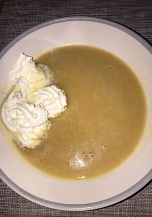 Pudingos őszibarack krémleves recept fotója