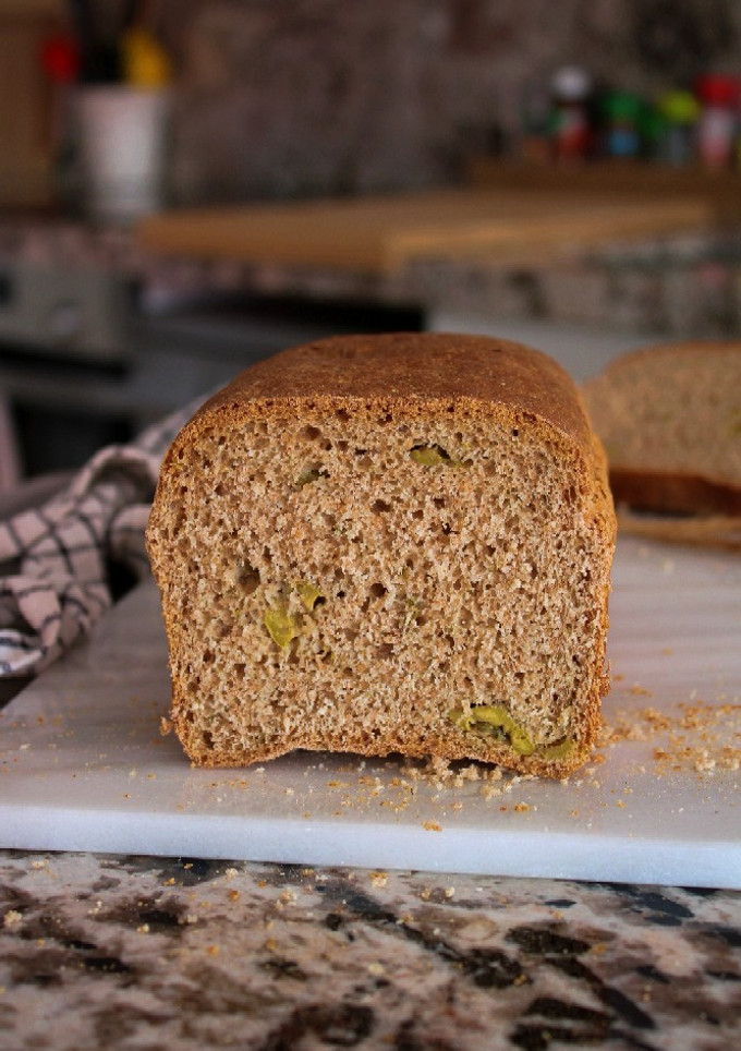 Una foto de Pan de aceitunas y orégano