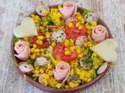 Une photo de salade composée