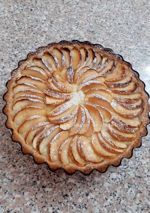 Une photo de Tarte aux pommes a la crème 🍏