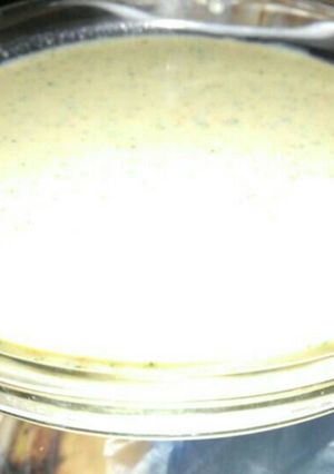 Una foto de Crema de huacatay