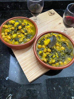 Foto principal de Potaje de bacalao y espinacas