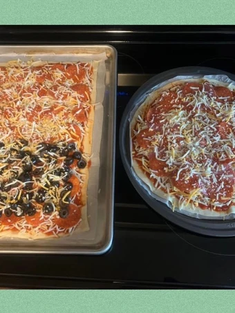 Easy Way Make Recipe Homemade Pizza (Family Fun Recipe) that is Delicious, Tasty}