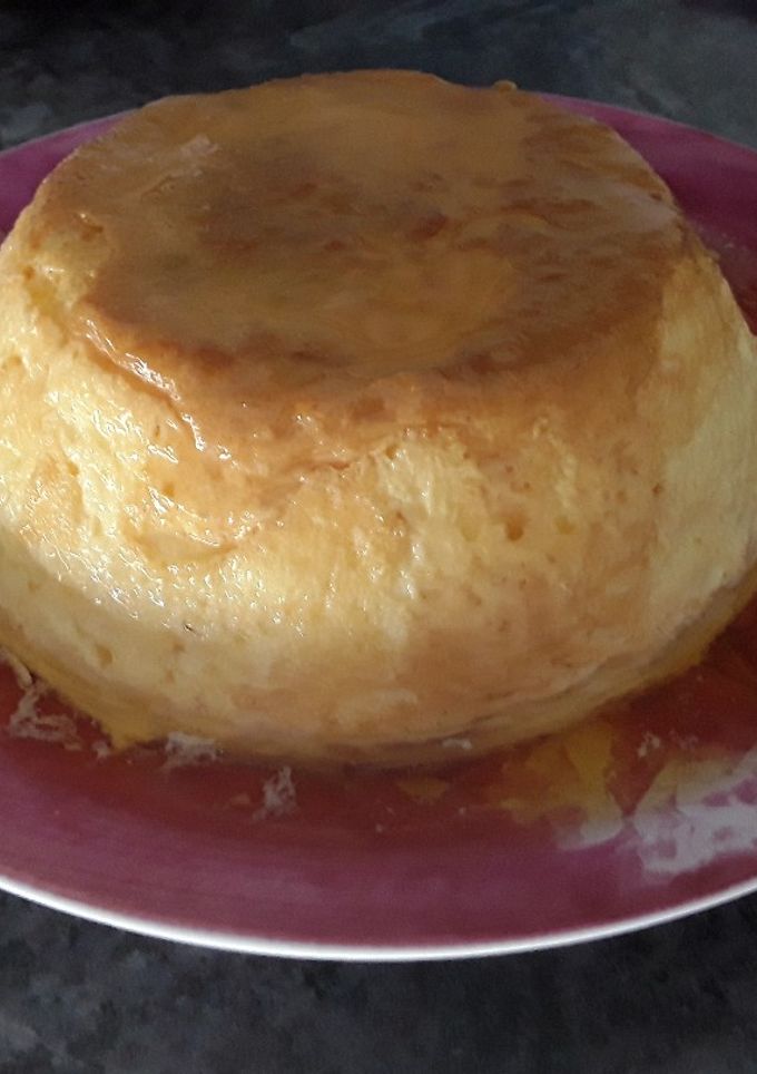 Una foto de Flan de huevo en olla exprés