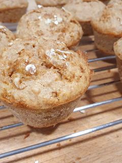 Una foto de Muffins saludables de avena, sirope y platano