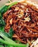 Mì tương đen bó xôi