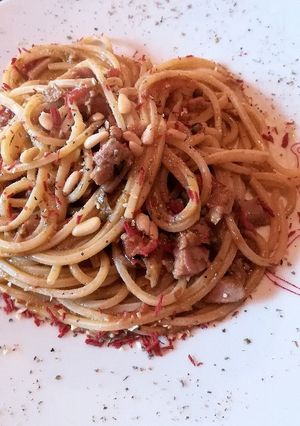 O poză a rețetei Paste linguine cu ton și pesto genovez.