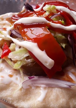Una foto de Fajitas🌯 de berenjenas🍆 doradas con mayonesa de ajo🌰🌮